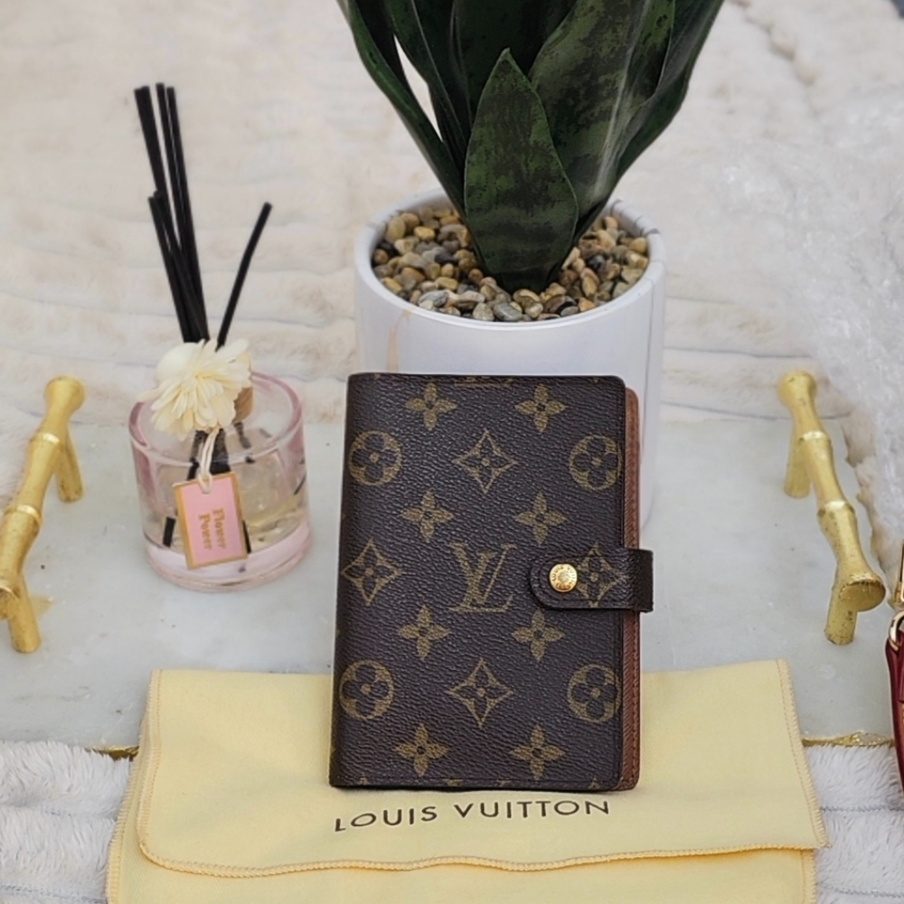 😍🔥 Beautiful Condition🔥😍 Authentic Louis Vuitton Agenda PM Passport Holder - Picture 9 of 10